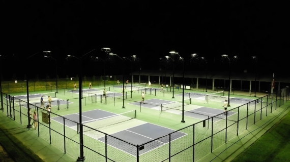 Bùng Nổ Sân Chơi – Nâng Tầm Chiếu Sáng Sân Pickleball
