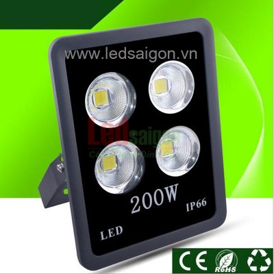 Đèn Pha Led 200W Chiếu Xa
