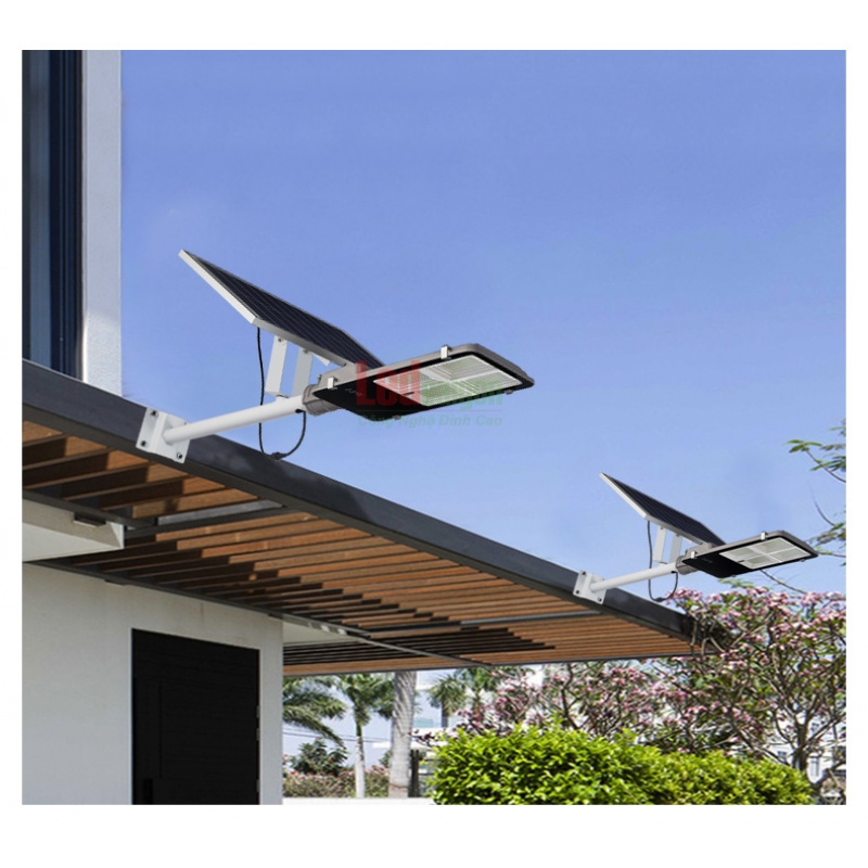 ĐÈN ĐƯỜNG NLMT BÀN CHẢI 200W4M