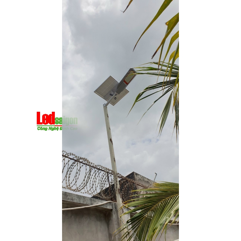ĐÈN ĐƯỜNG NLMT KB 200W 
