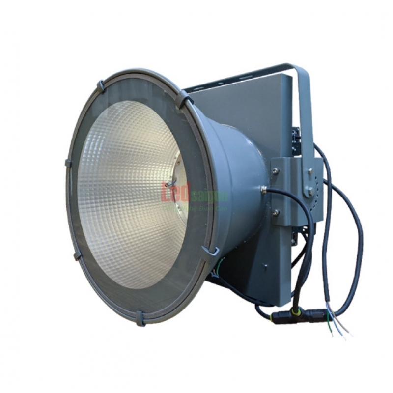 ĐÈN PHA LED CẨU THÁP 800W