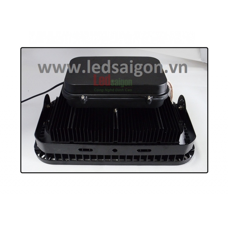 Đèn Pha Led Thấu Kính 150W