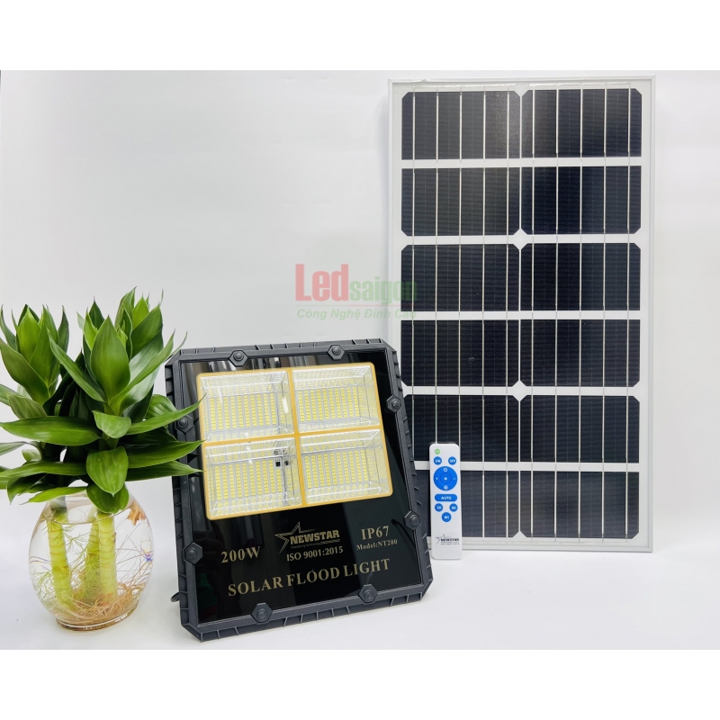 ĐÈN PHA NLMT NEWSTAR 200W