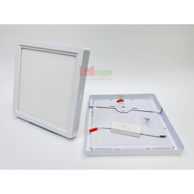 Ốp Trần Nổi Vuông Newstar  24W
